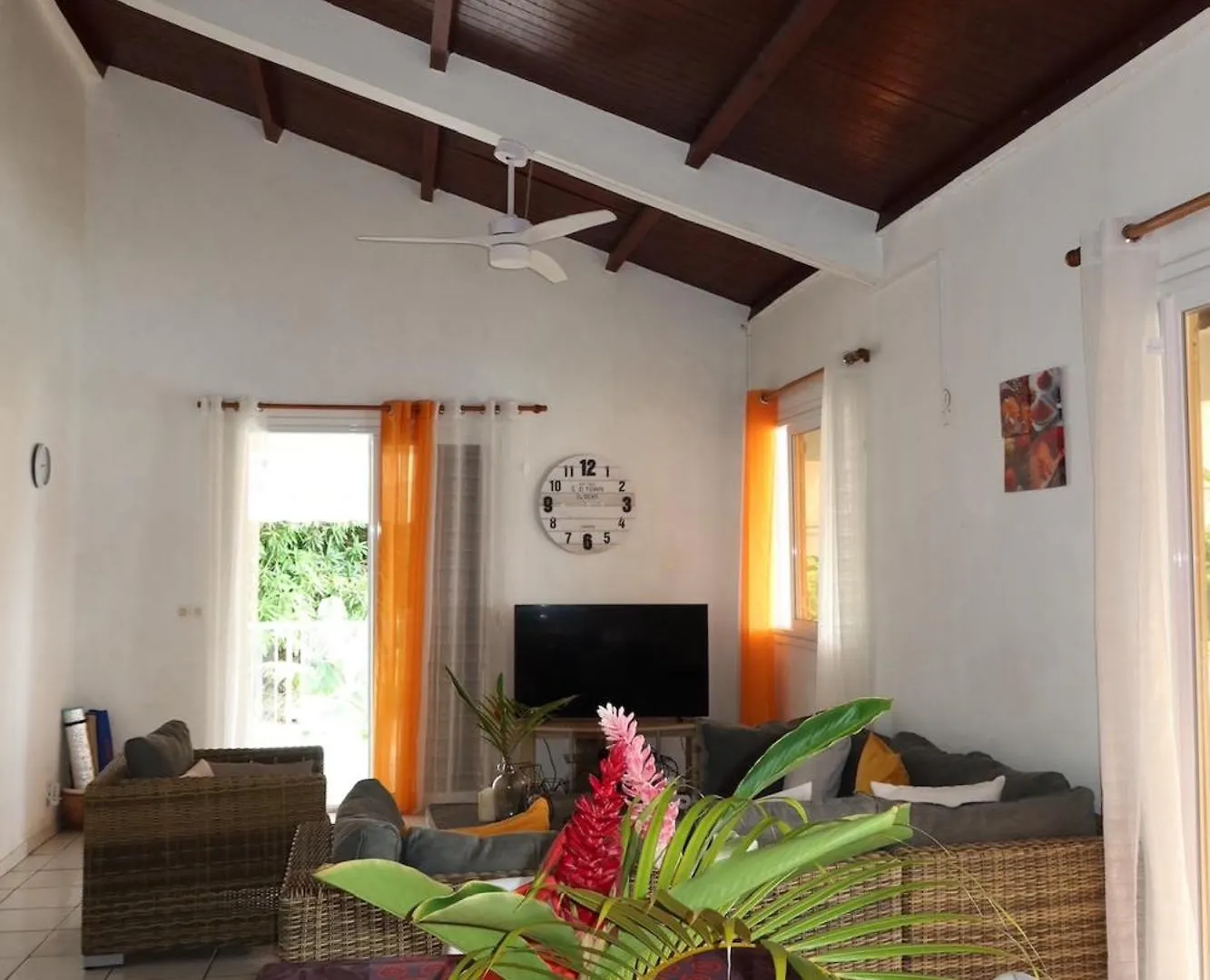 Апартаменты Villa Sunrise Деше