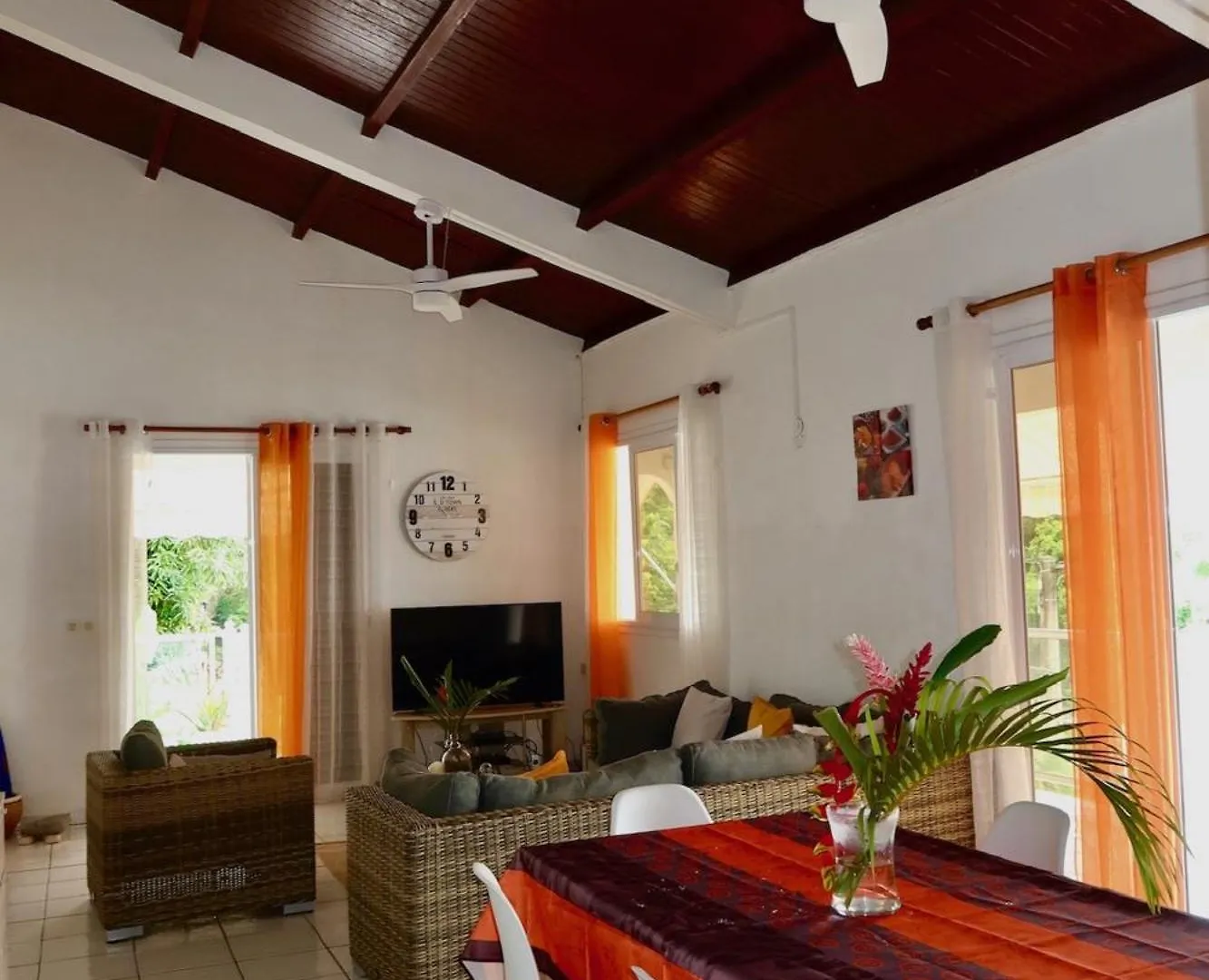 Апартаменты Villa Sunrise Деше
