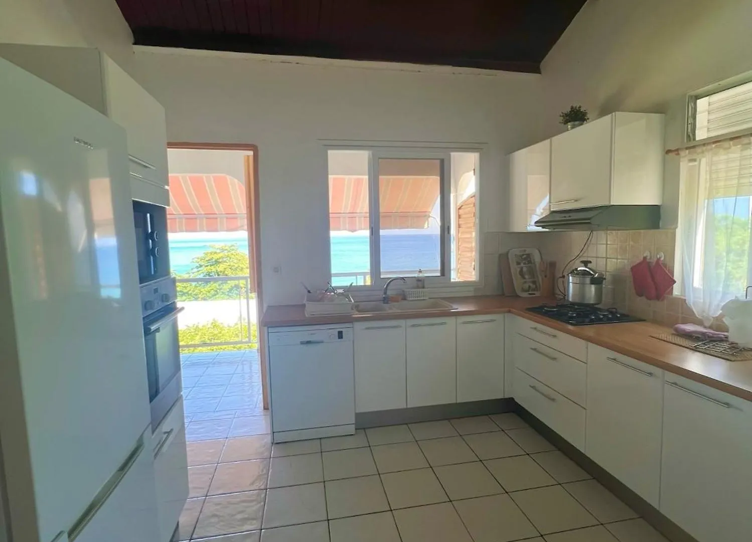 Villa Sunrise Деше 0*,  Гваделупа
